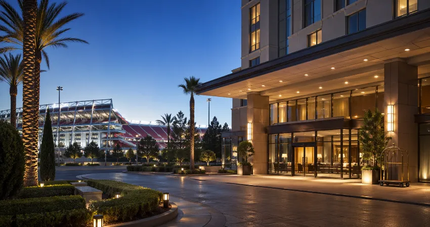 Best VIP Hotels Near Levi’s Stadium.png