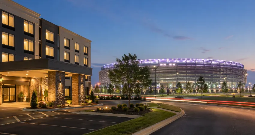 Mid-Range Hotels Near MetLife Stadium.png